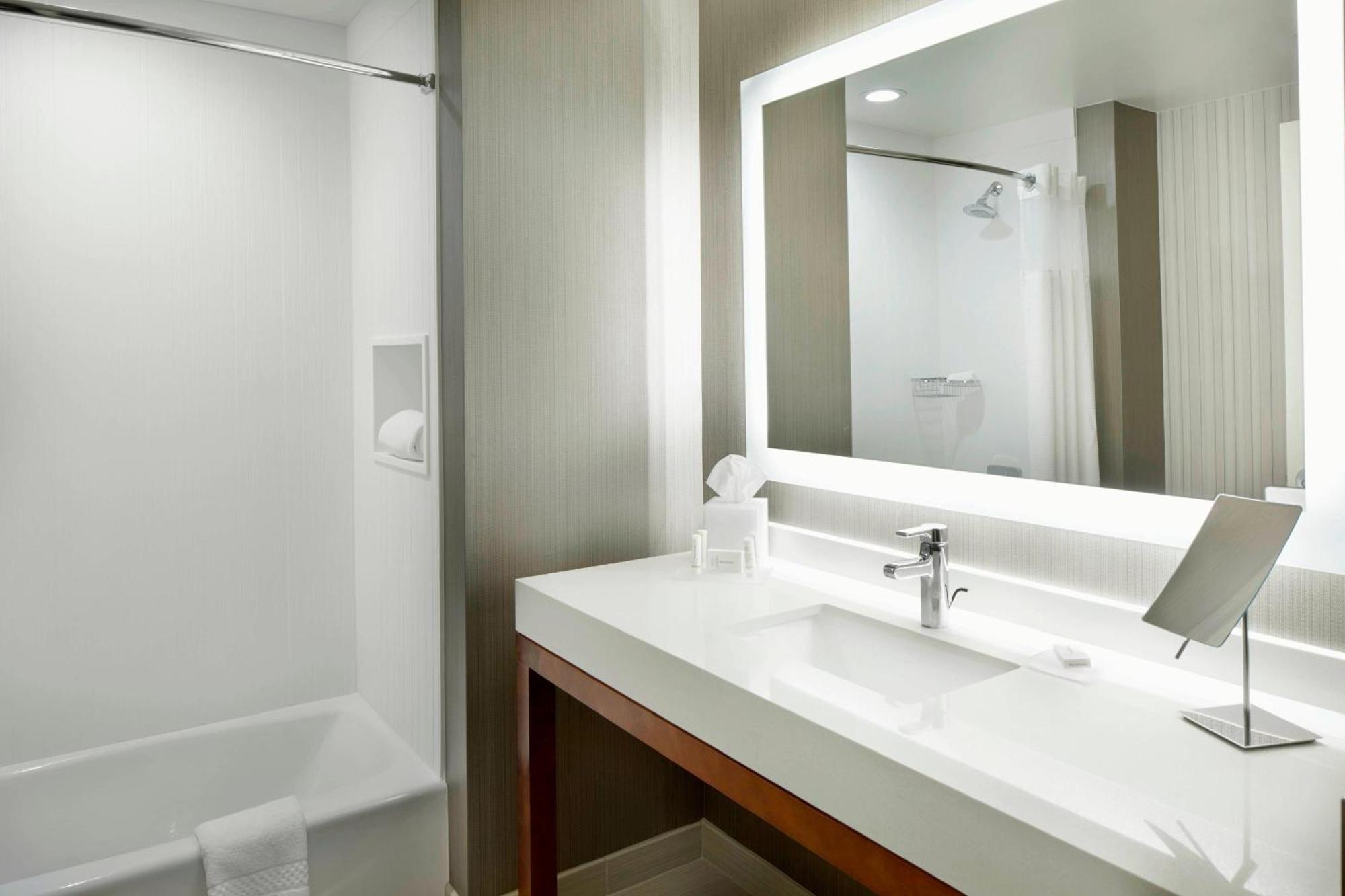 Hotel Courtyard By Marriott Houston Intercontinental Airport Exterior foto